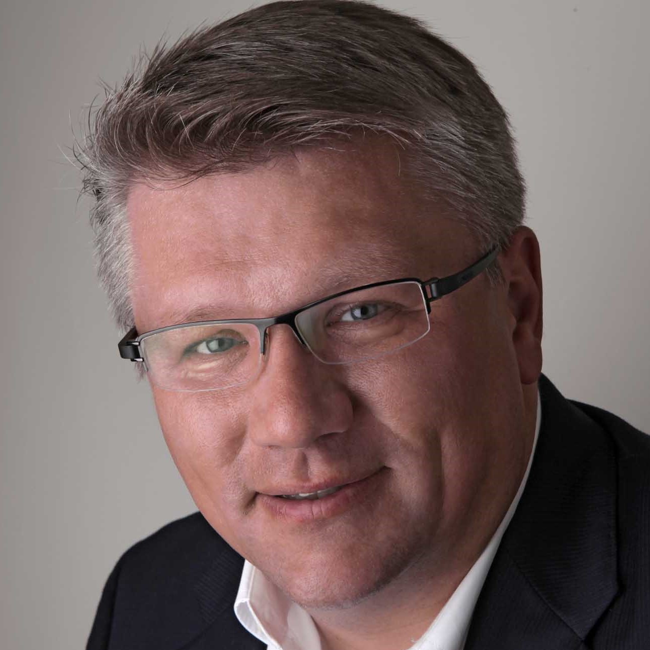 speaker Eric Lee